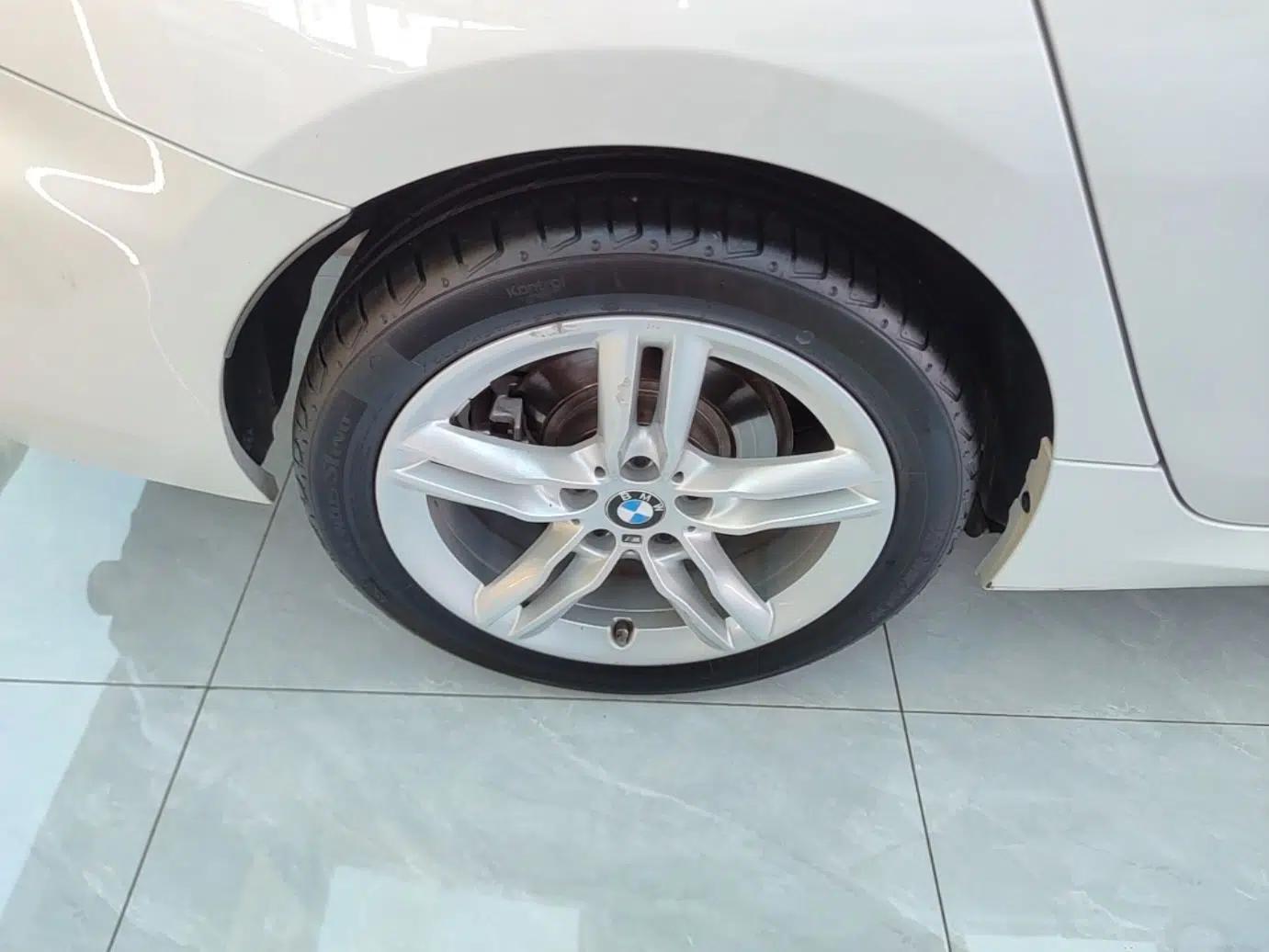 BMW 1 Series 2021 120i M Sport Night Edition — миниатюра 11