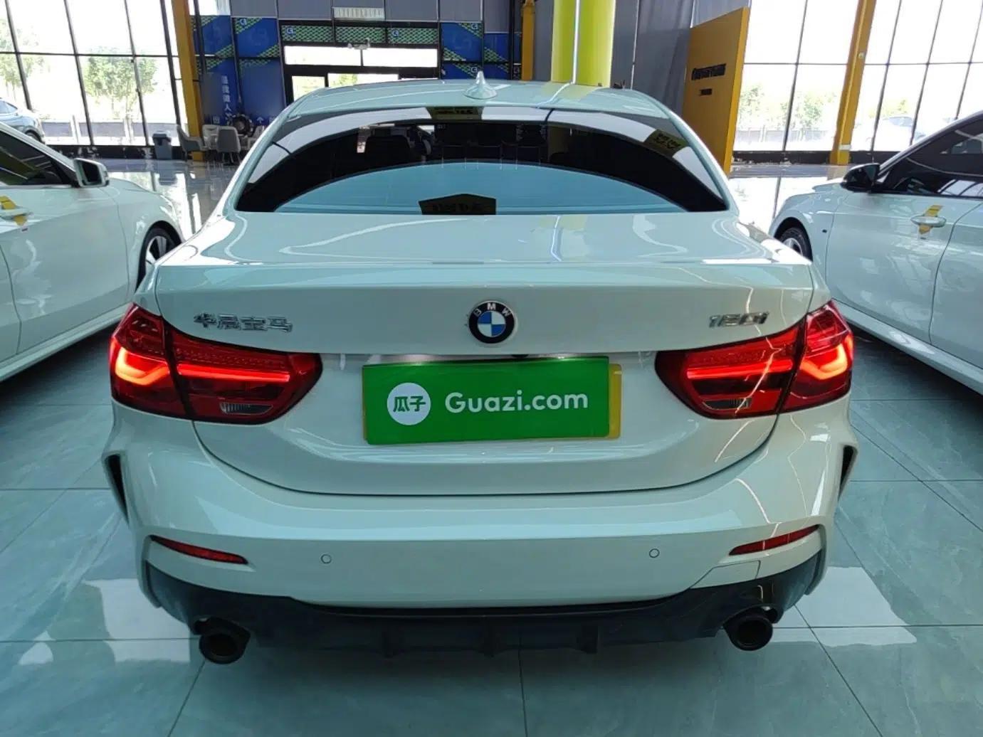 BMW 1 Series 2021 120i M Sport Night Edition — миниатюра 5