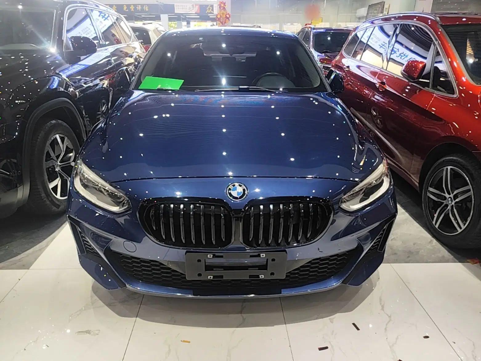 BMW 1 Series 2021 Revised 120i M Sport Night Edition — миниатюра 2