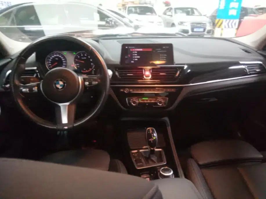 BMW 1 Series 2021 120i M Sport Night Edition — миниатюра 17