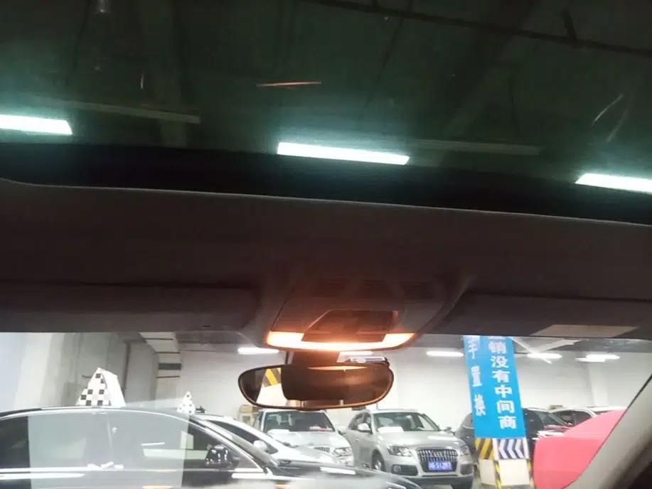BMW 1 Series 2021 120i M Sport Night Edition — миниатюра 26