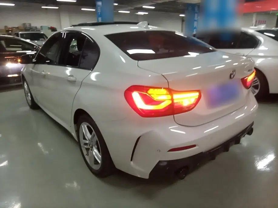 BMW 1 Series 2021 120i M Sport Night Edition — миниатюра 4