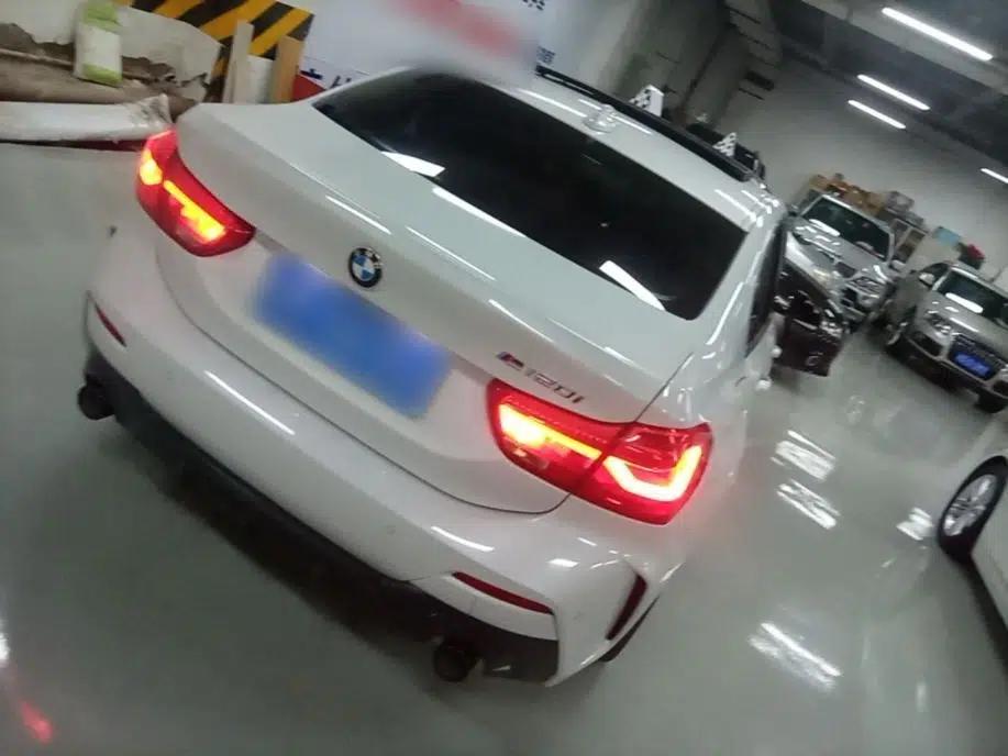 BMW 1 Series 2021 120i M Sport Night Edition — миниатюра 6