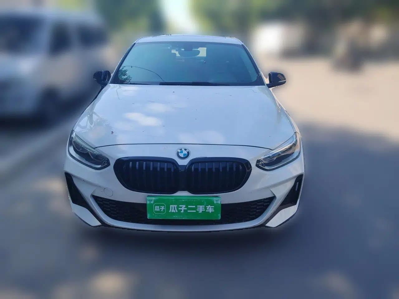 BMW 1 Series 2021 Revised 120i M Sport Night Edition — миниатюра 2