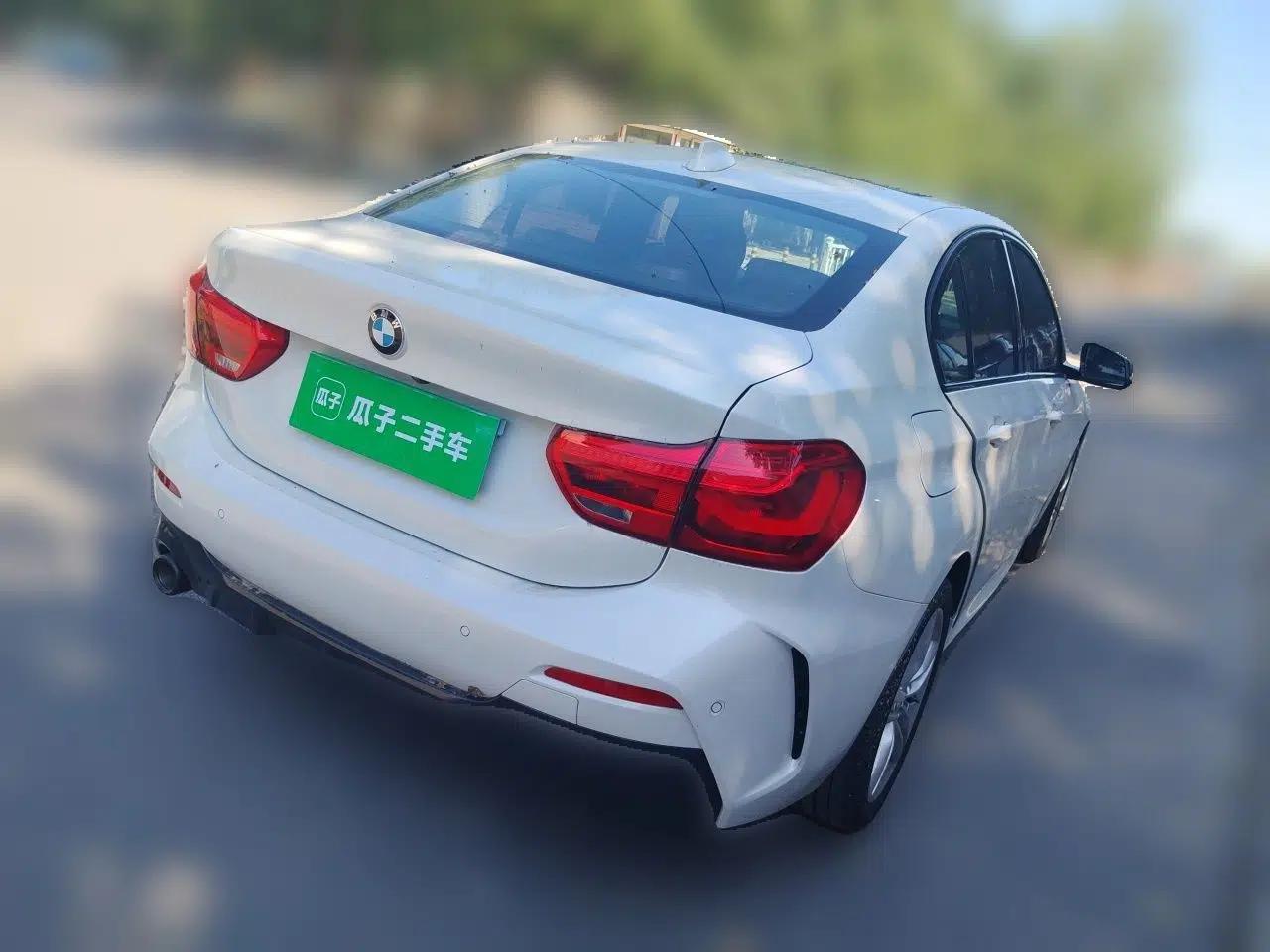 BMW 1 Series 2021 Revised 120i M Sport Night Edition — миниатюра 6