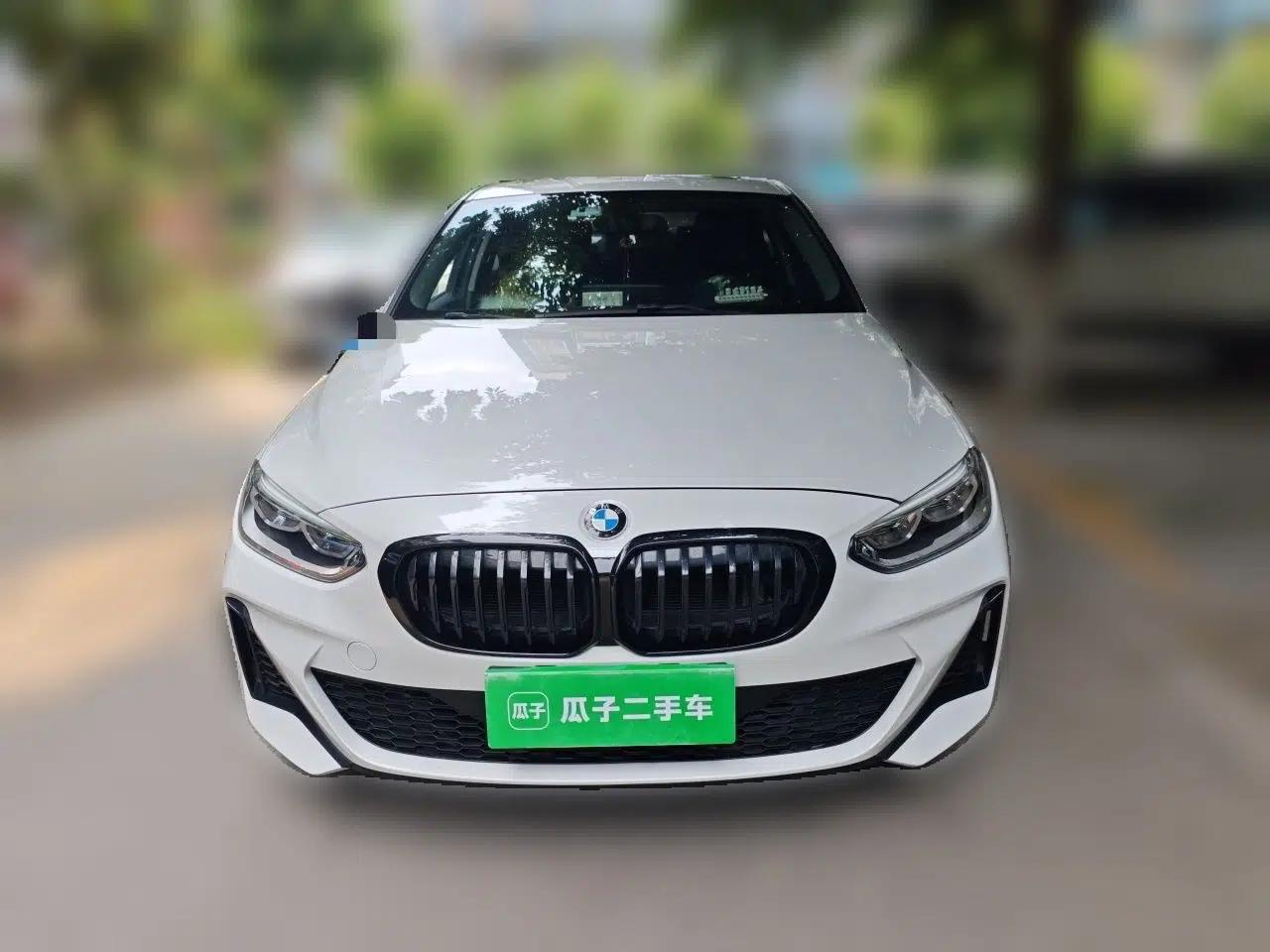 BMW 1 Series 2023 120i M Sport Night Edition — миниатюра 2