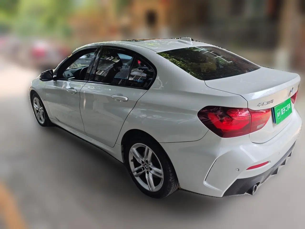 BMW 1 Series 2023 120i M Sport Night Edition — миниатюра 4