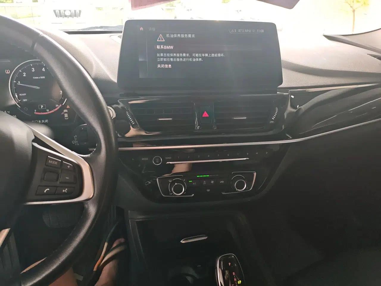 BMW 1 Series 2022 120i M Sport Edition — миниатюра 13
