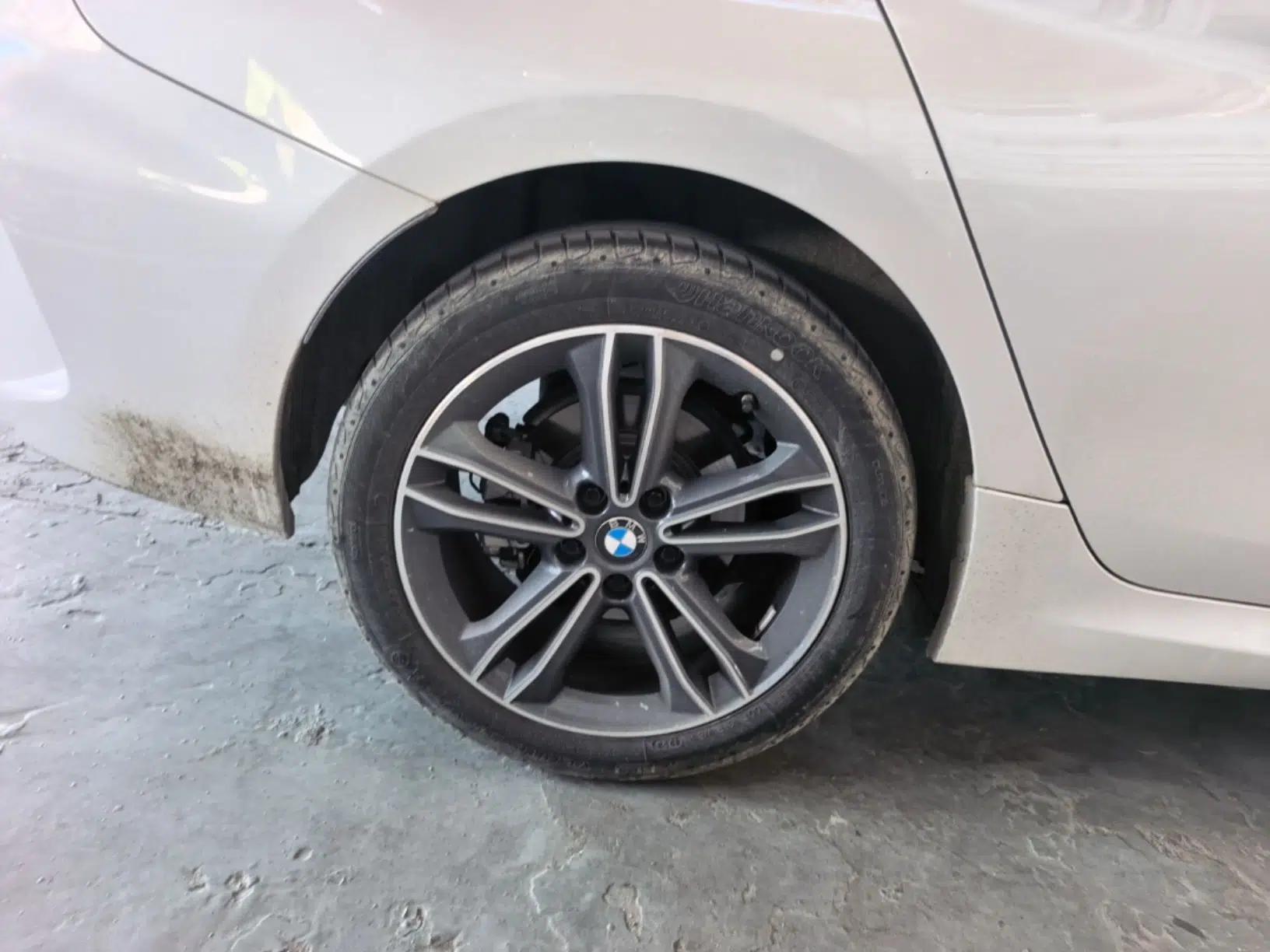 BMW 1 Series 2023 120i M Sport Edition — миниатюра 11
