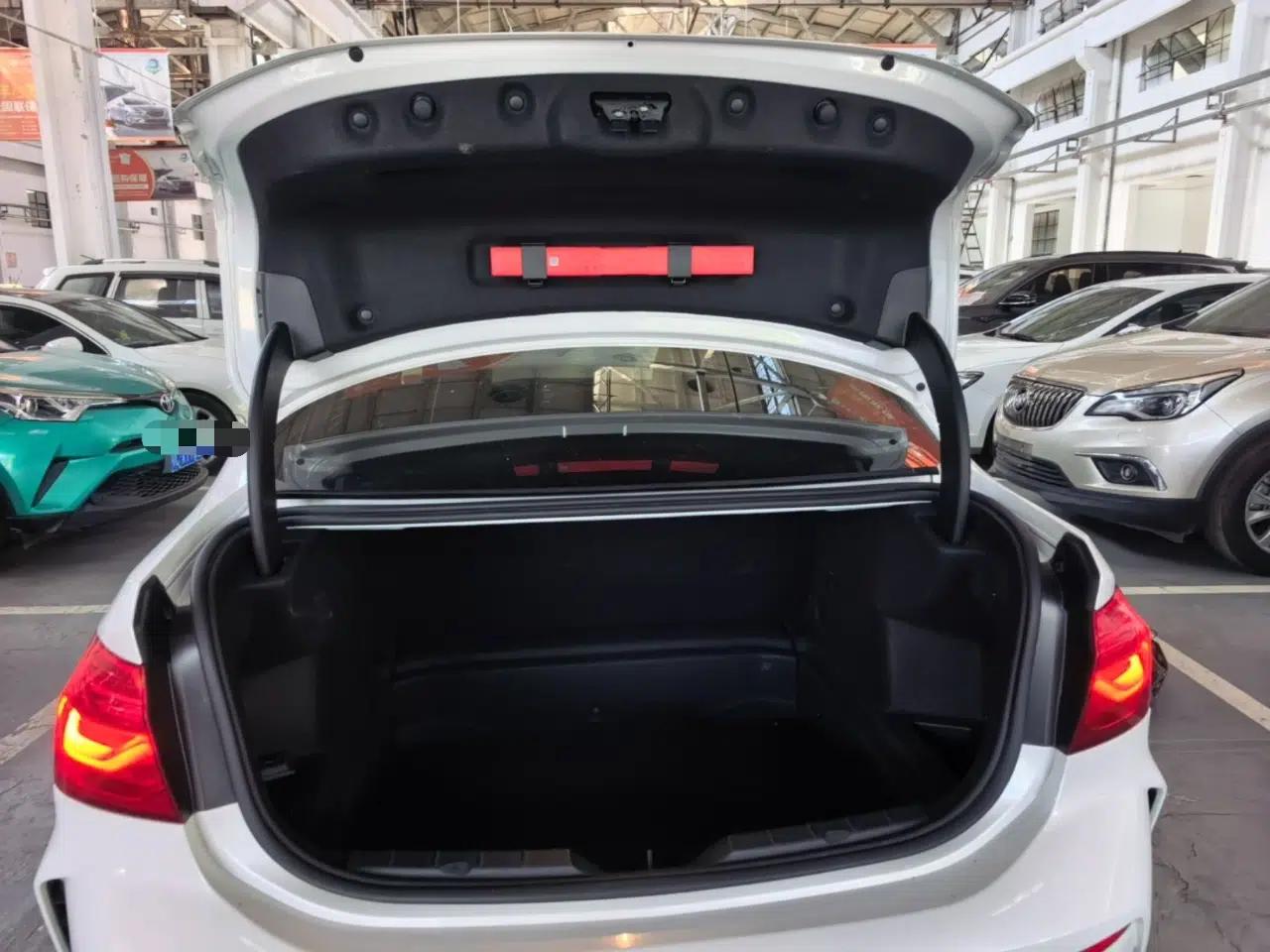 BMW 1 Series 2023 120i M Sport Edition — миниатюра 22