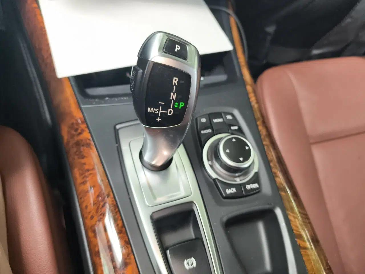 BMW X5 2011 xDrive35i Luxury Model — миниатюра 14