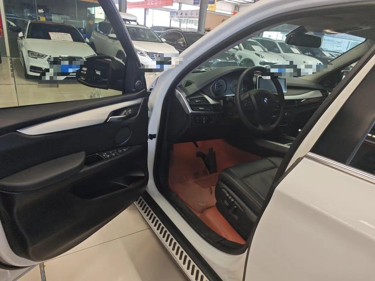 BMW X5 BMW X5 (parallel import), Middle East specification, 3.0-liter gasoline engine, automatic transmission, 5 seats, with sunroof. — миниатюра 16