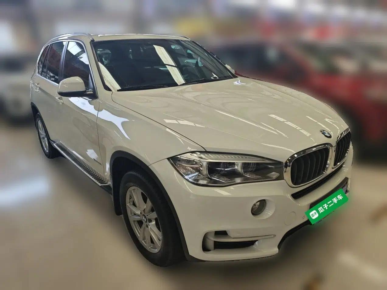 BMW X5 BMW X5 (parallel import), Middle East specification, 3.0-liter gasoline engine, automatic transmission, 5 seats, with sunroof. — миниатюра 3