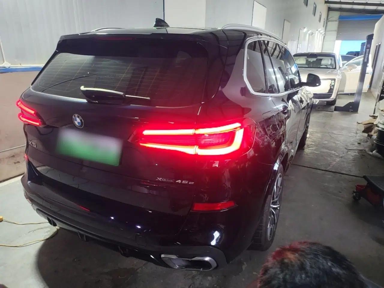 BMW X5 New Energy 2020 xDrive45e M Sport Package — миниатюра 6