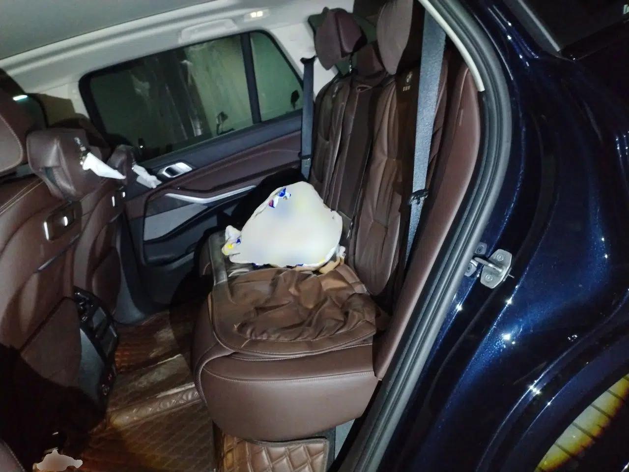 BMW X5 2023 xDrive 30Li Luxury M Sport Night Edition Package — миниатюра 17