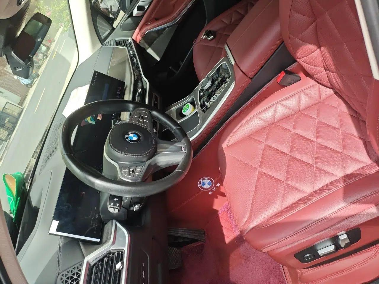BMW X5 2023 xDrive 30Li Luxury M Sport Night Edition Package — миниатюра 15