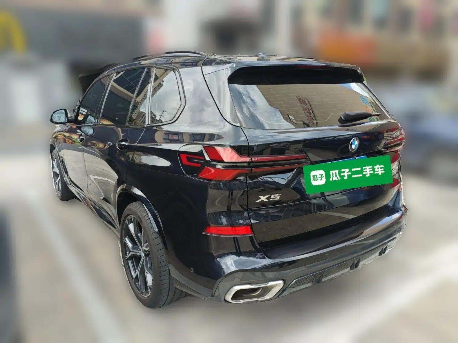 BMW X5 2023 xDrive 30Li Luxury M Sport Night Edition Package — миниатюра 4