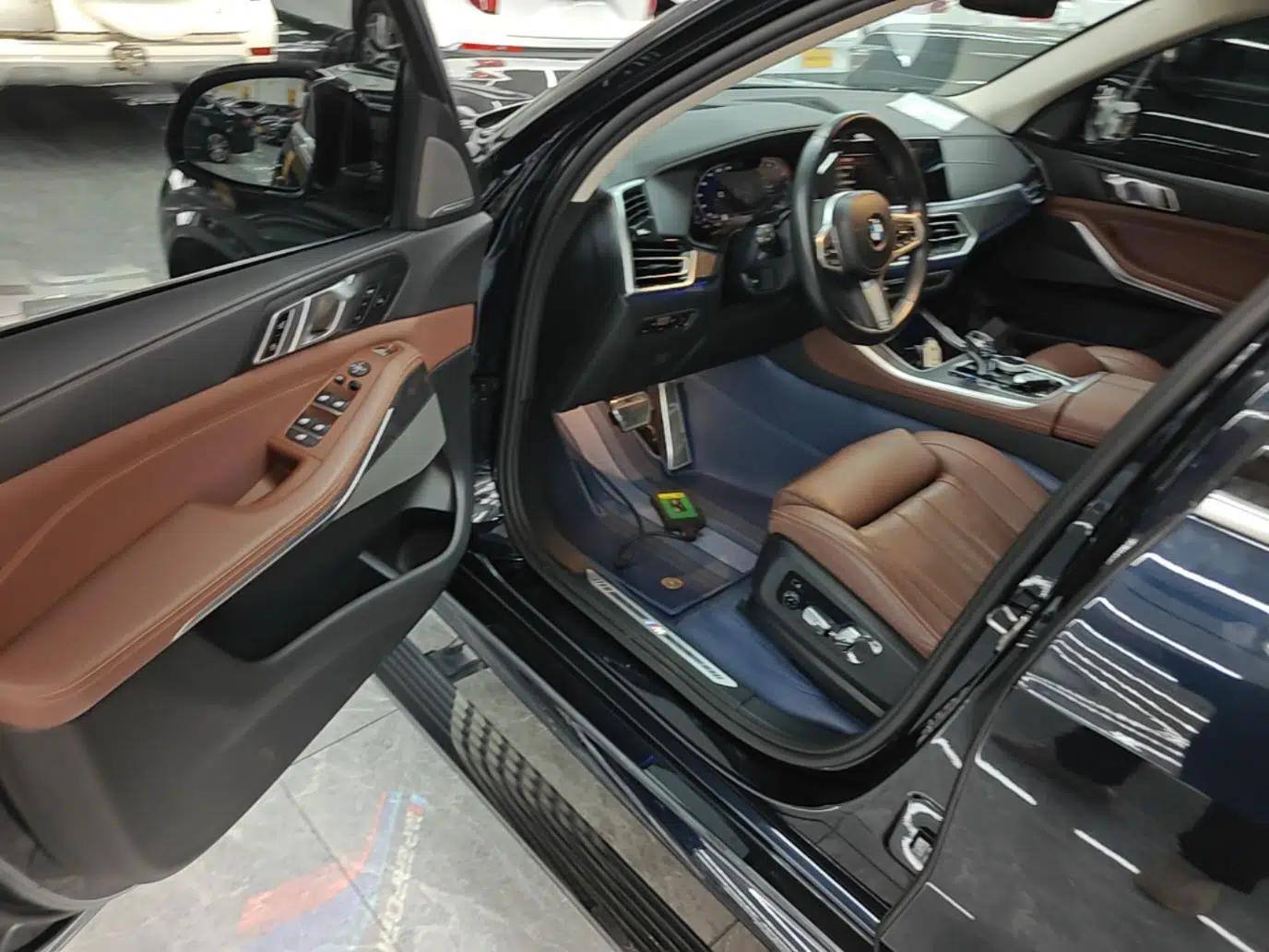 BMW X5 2021 Restyled xDrive40i Luxury Version M Sport Package — миниатюра 18
