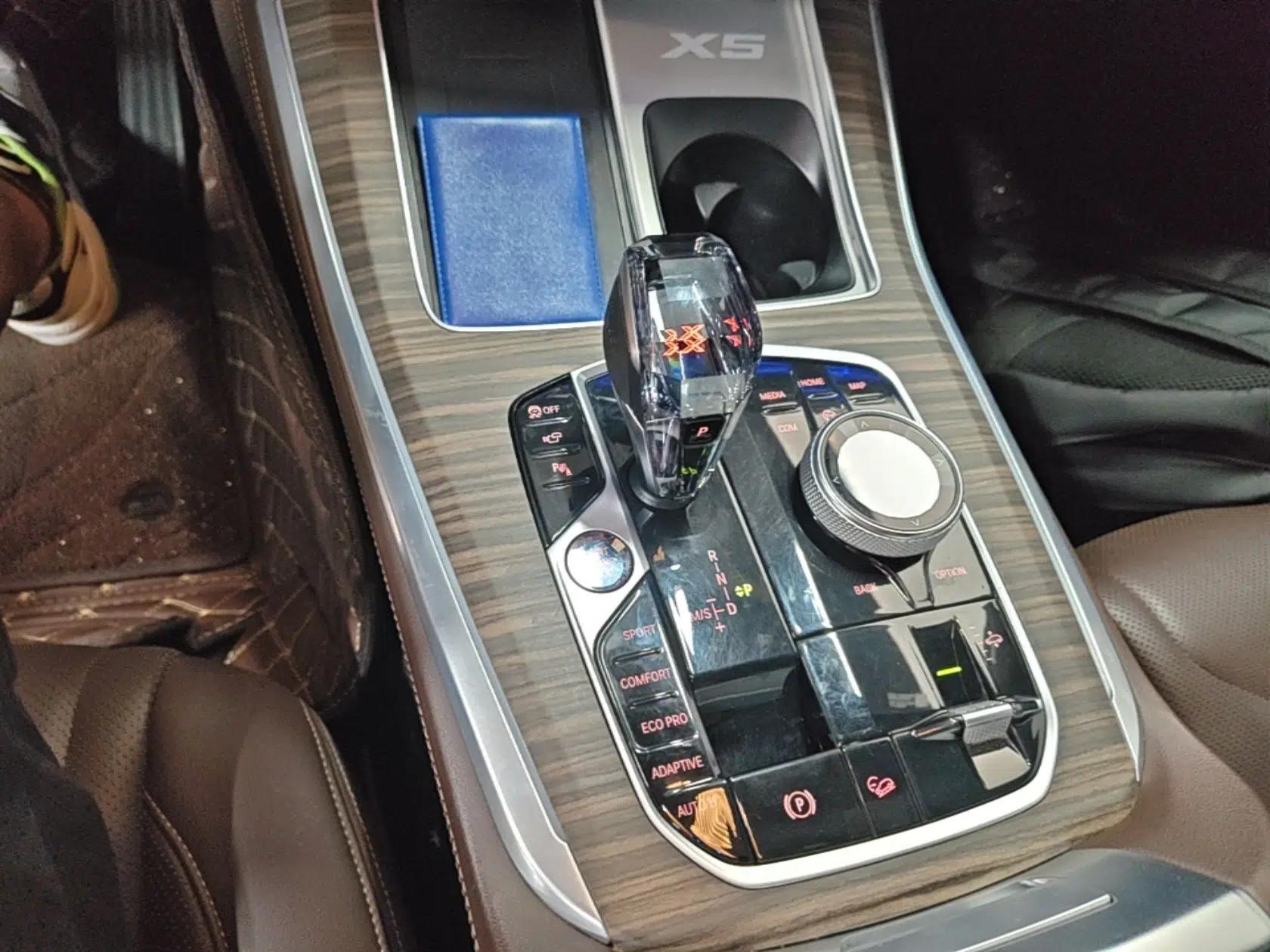 BMW X5 2022 xDrive 40Li Luxury Edition M Sport Package — миниатюра 21