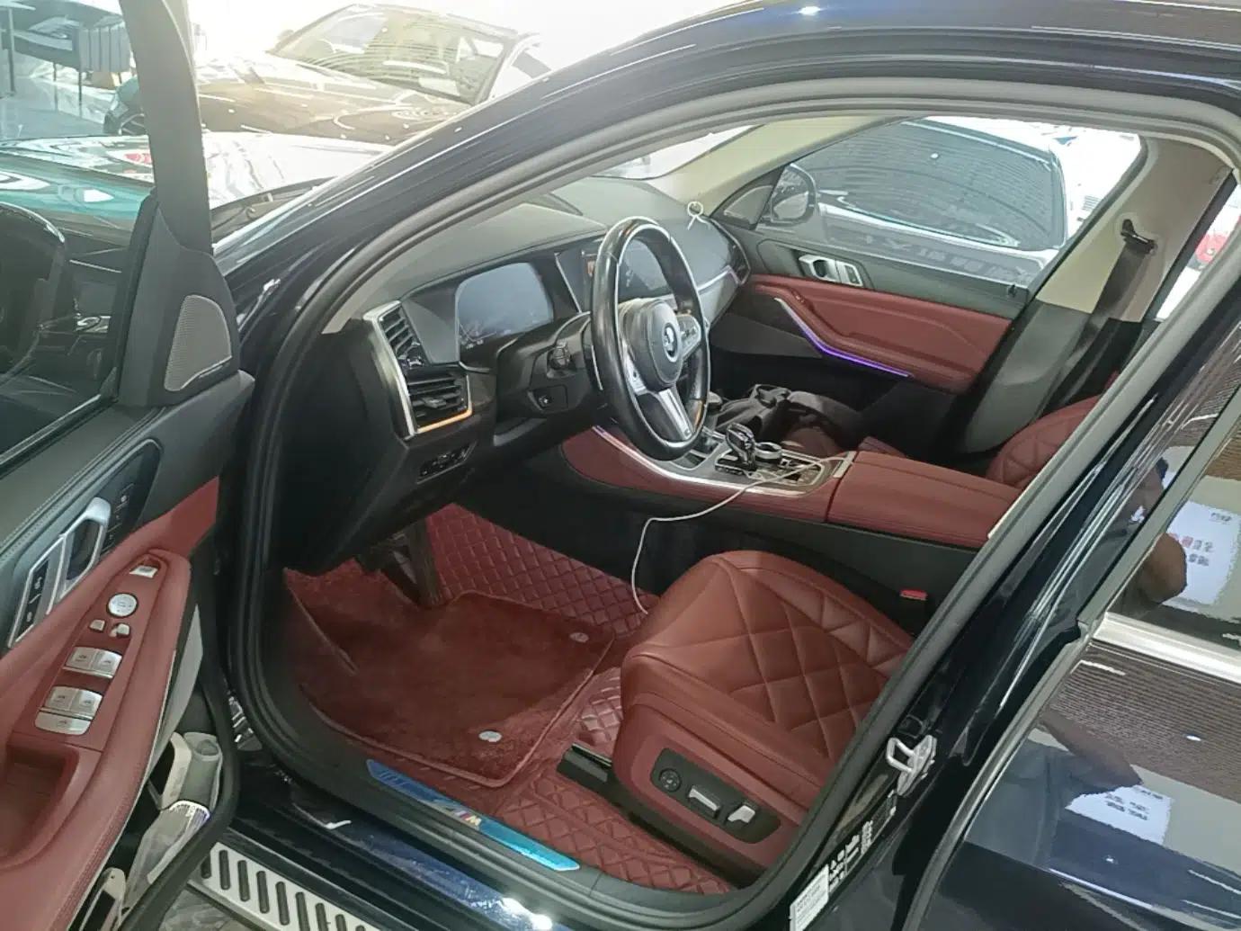 BMW X5 2022 Restyled xDrive 30Li Luxury Version M Sport Package — миниатюра 18