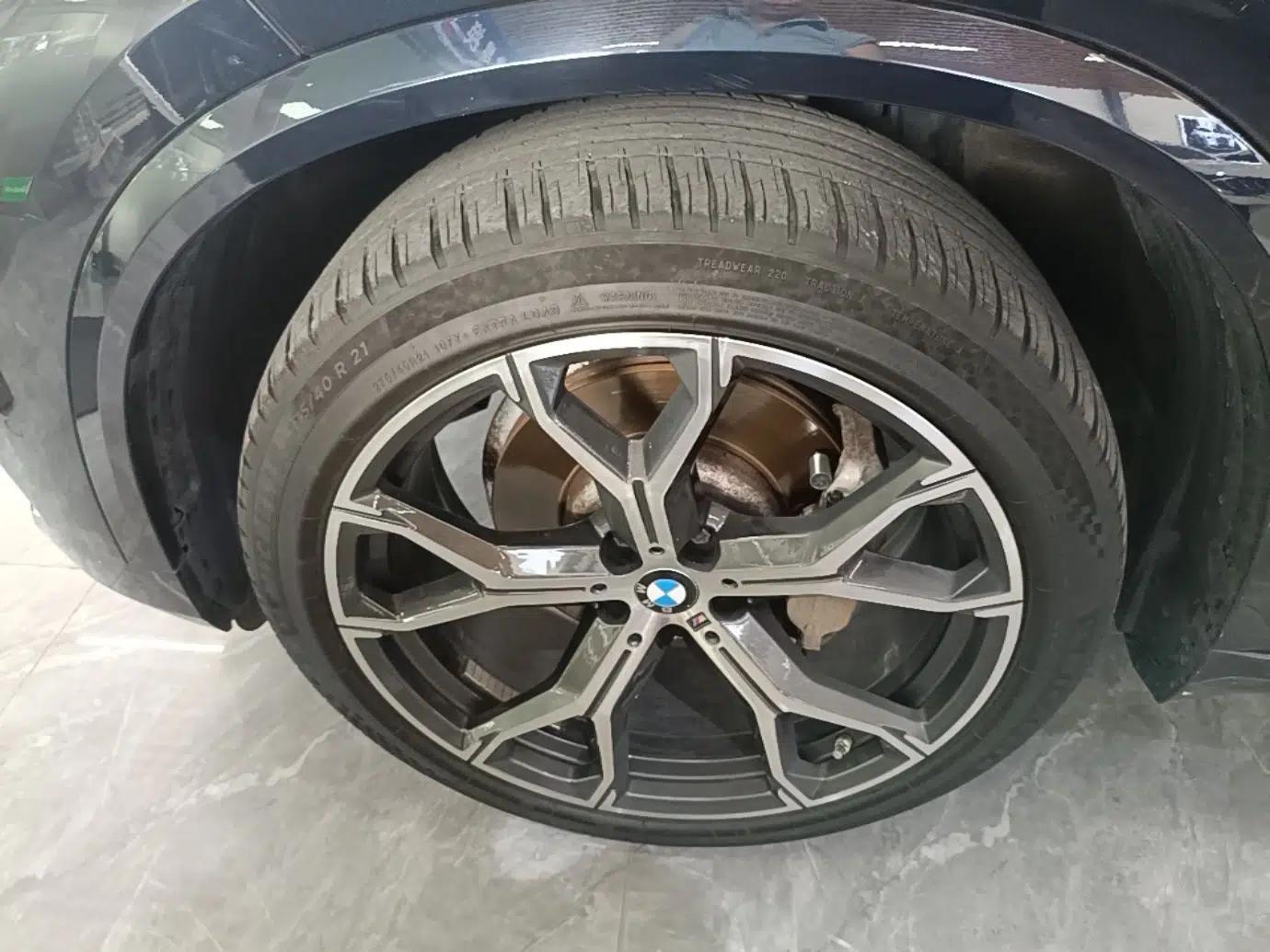 BMW X5 2022 Restyled xDrive 30Li Luxury Version M Sport Package — миниатюра 10