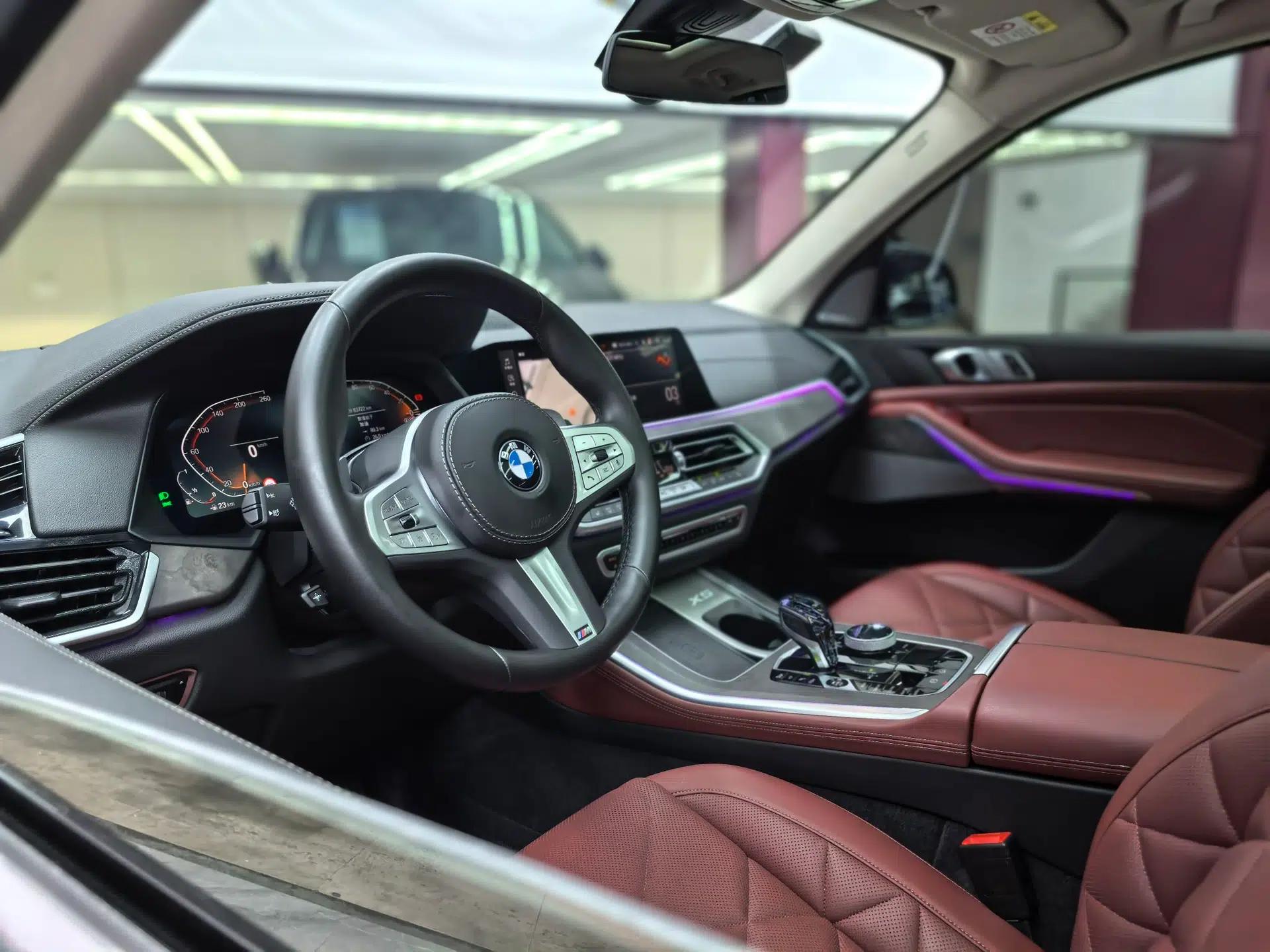 BMW X5 2022 Restyled xDrive 30Li Luxury Version M Sport Package — миниатюра 17