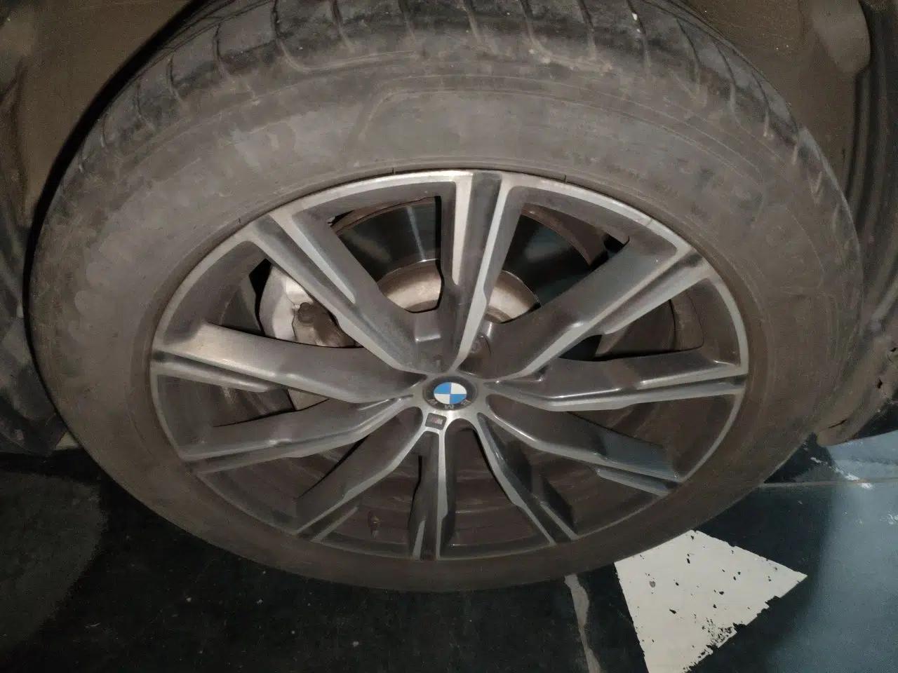 BMW X5 2022 Restyled xDrive 30Li Luxury Version M Sport Package — миниатюра 5