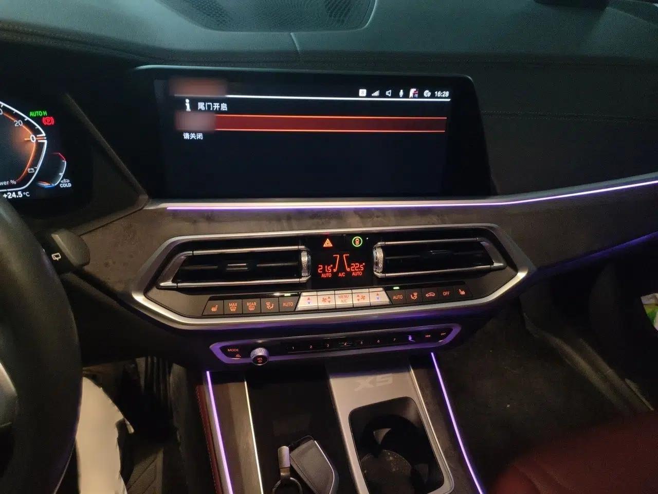 BMW X5 2022 Restyled xDrive 30Li Luxury Version M Sport Package — миниатюра 10