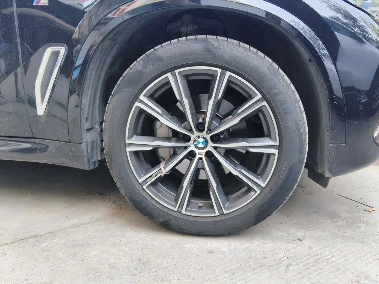 BMW X5 2022 xDrive 30Li Luxury M Sport Package — миниатюра 8