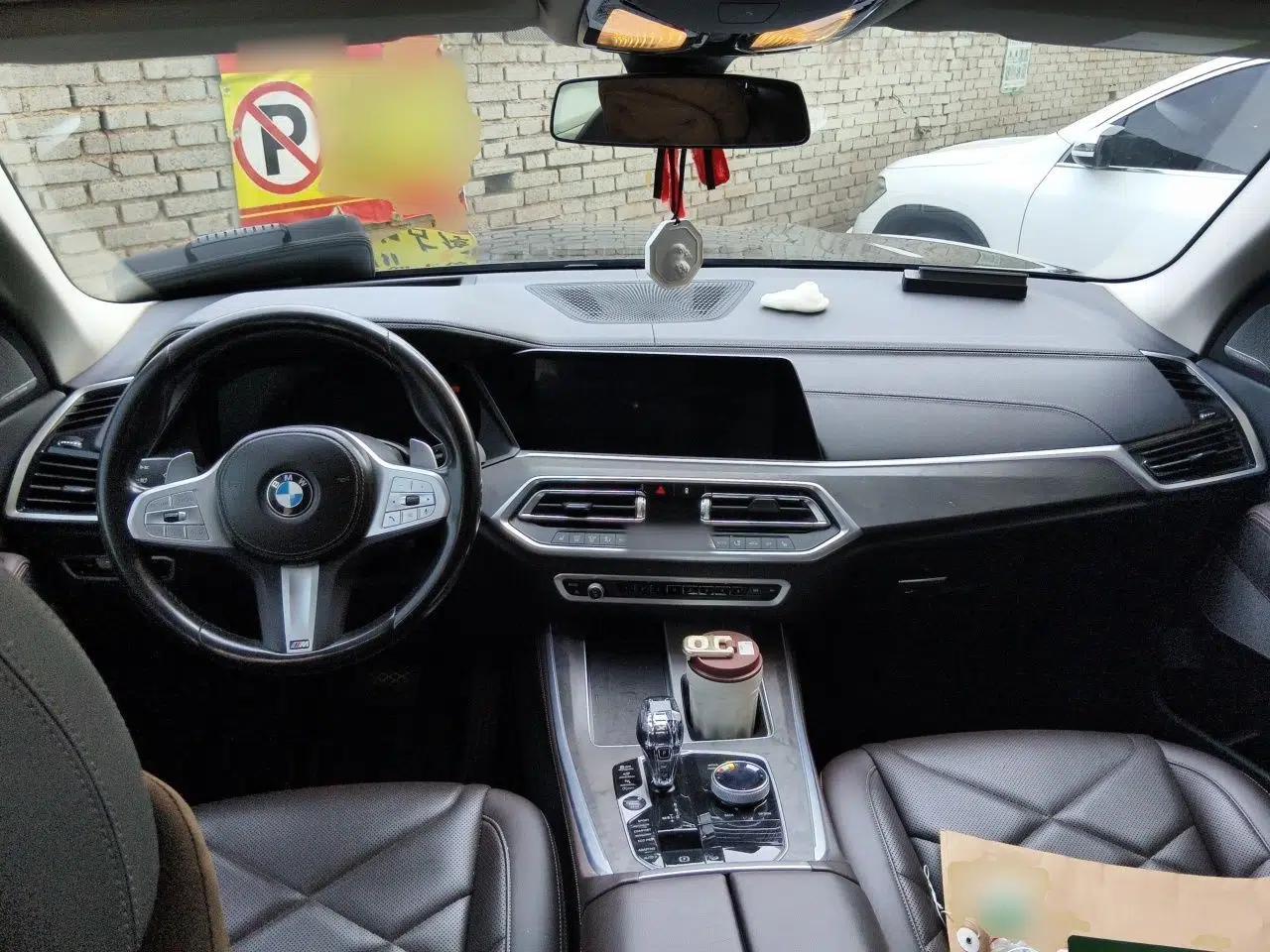 BMW X5 2022 xDrive 30Li Luxury M Sport Package — миниатюра 9