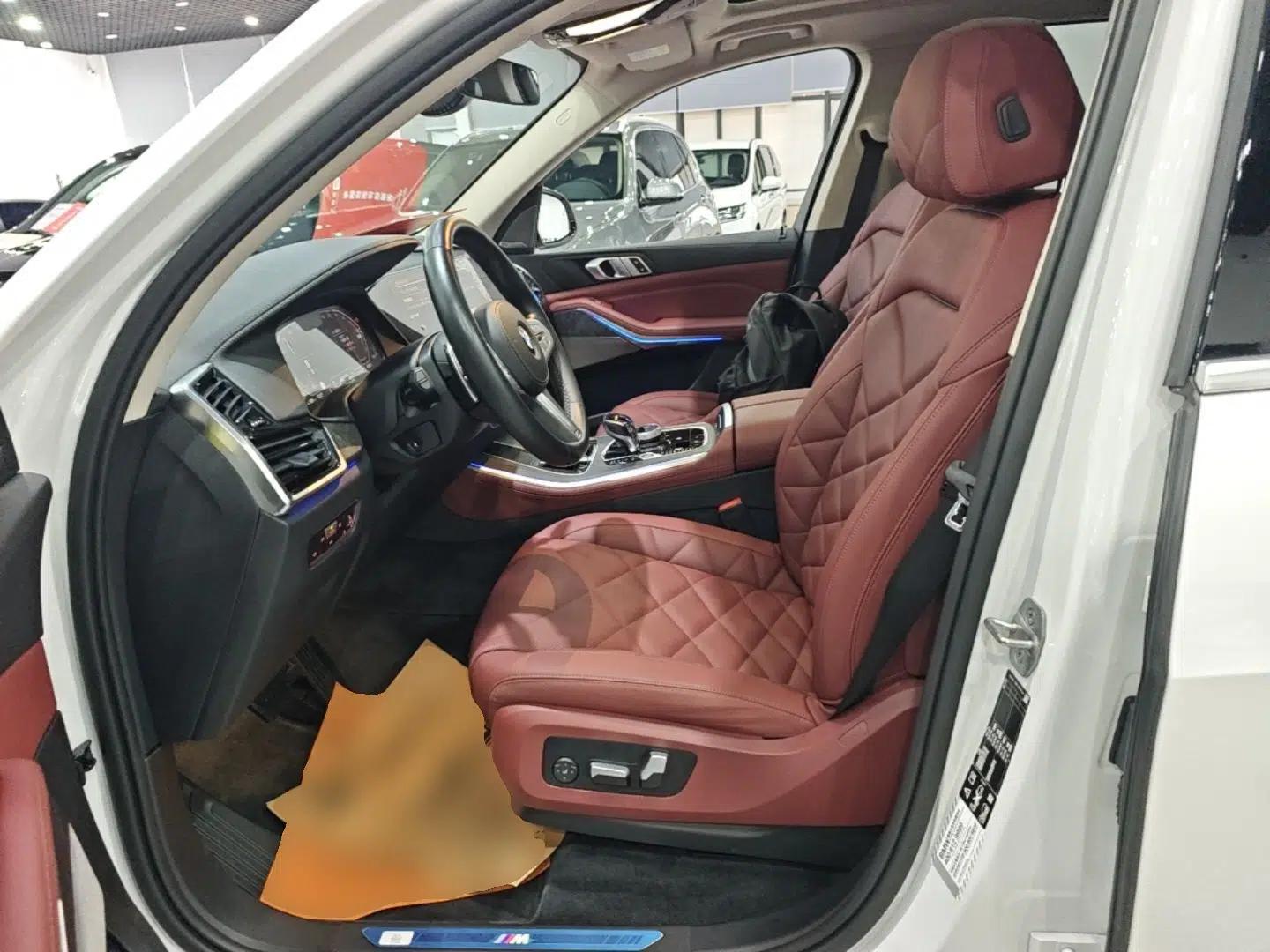 BMW X5 2022 Restyled xDrive 30Li Luxury Version M Sport Package — миниатюра 17