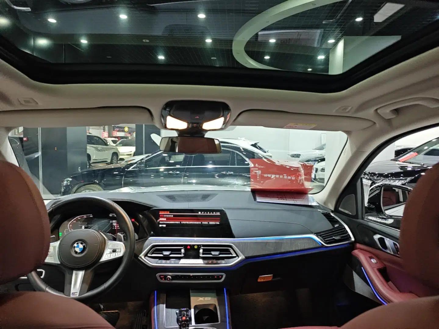 BMW X5 2022 Restyled xDrive 30Li Luxury Version M Sport Package — миниатюра 21