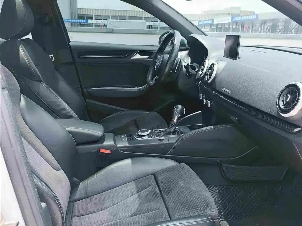 Audi S3 2017 Model S3 2.0T Limousine — миниатюра 11