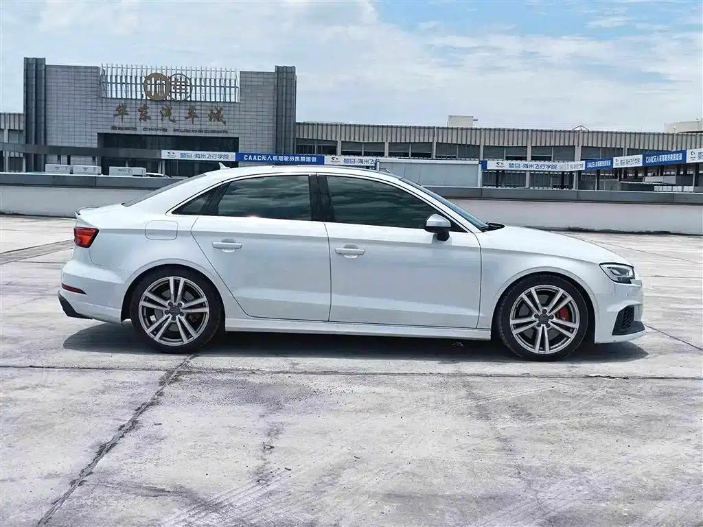 Audi S3 2017 Model S3 2.0T Limousine — миниатюра 7