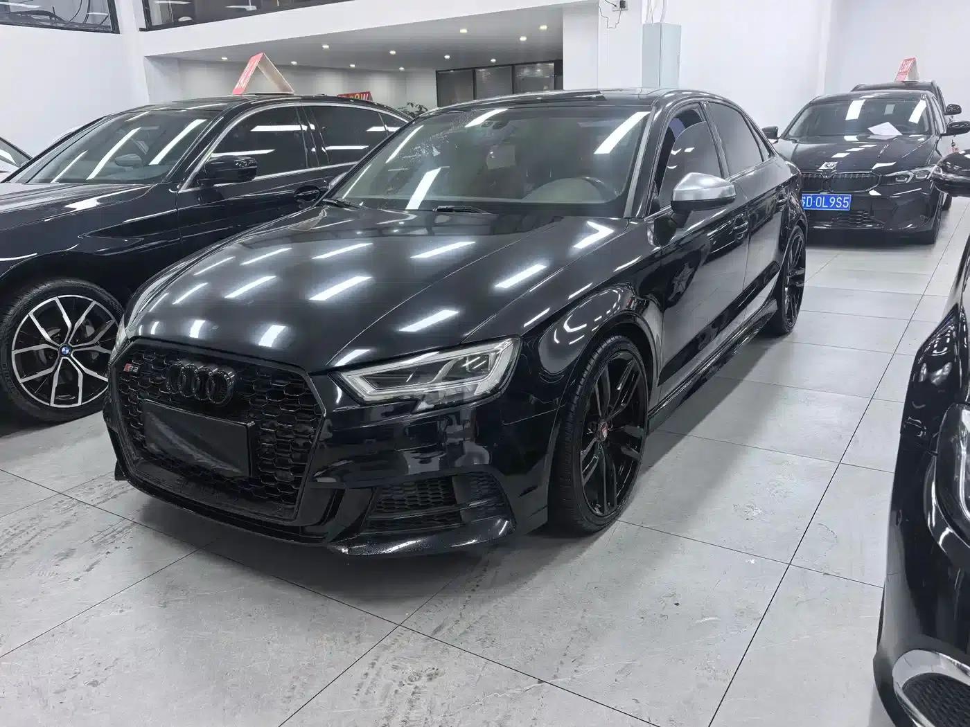 Audi S3 2017 Facelift S3 2.0T Limousine — миниатюра 1