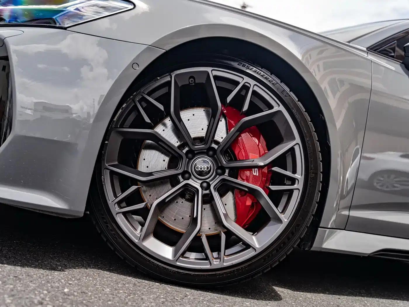2022 Audi RS 6 RS 6 4.0T Avant — миниатюра 5