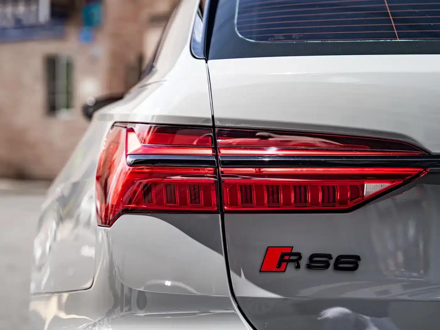 2022 Audi RS 6 RS 6 4.0T Avant — миниатюра 9