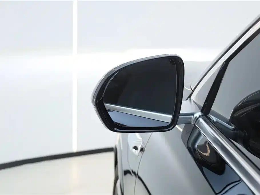 Wenjie M8 2025 Range Extended Max+ Version 53.4kWh 5-Seat Version (192-line LiDAR) — миниатюра 17