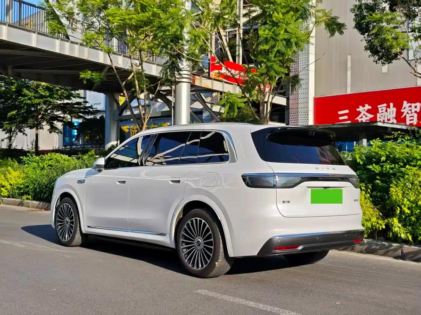 Wenjie M8 2025 Pure Electric Max+ Six-Seat Long Range Version (192-line LiDAR) — миниатюра 3