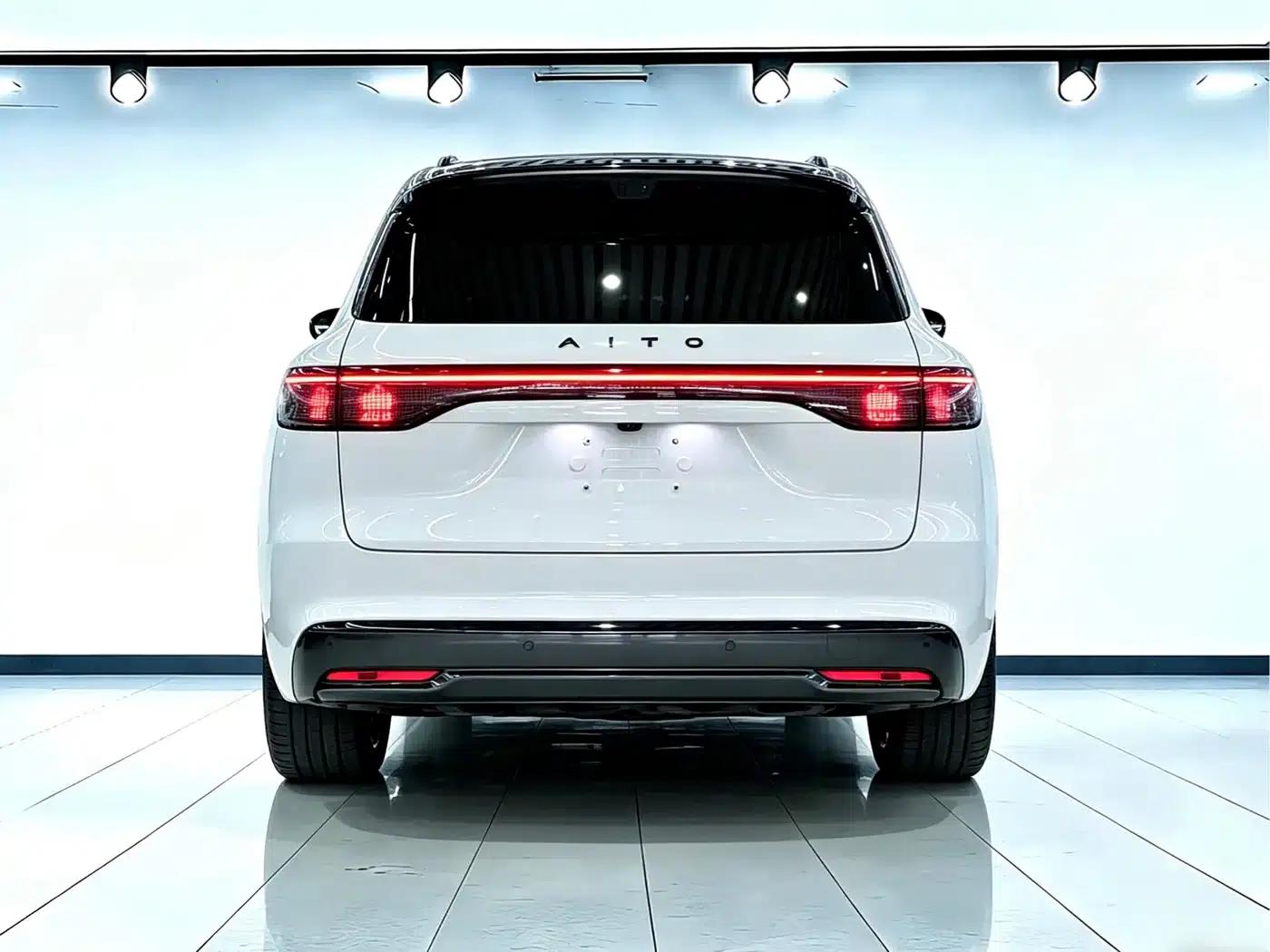 Wenjie M8 2025 Extended Range Max+ Version (53.4kWh, 6-seater, 192-line LiDAR) — миниатюра 3