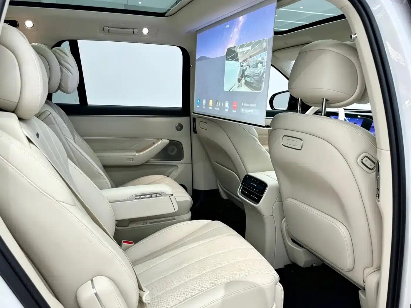Wenjie M8 2025 Extended Range Max+ Version (53.4kWh, 6-seater, 192-line LiDAR) — миниатюра 9