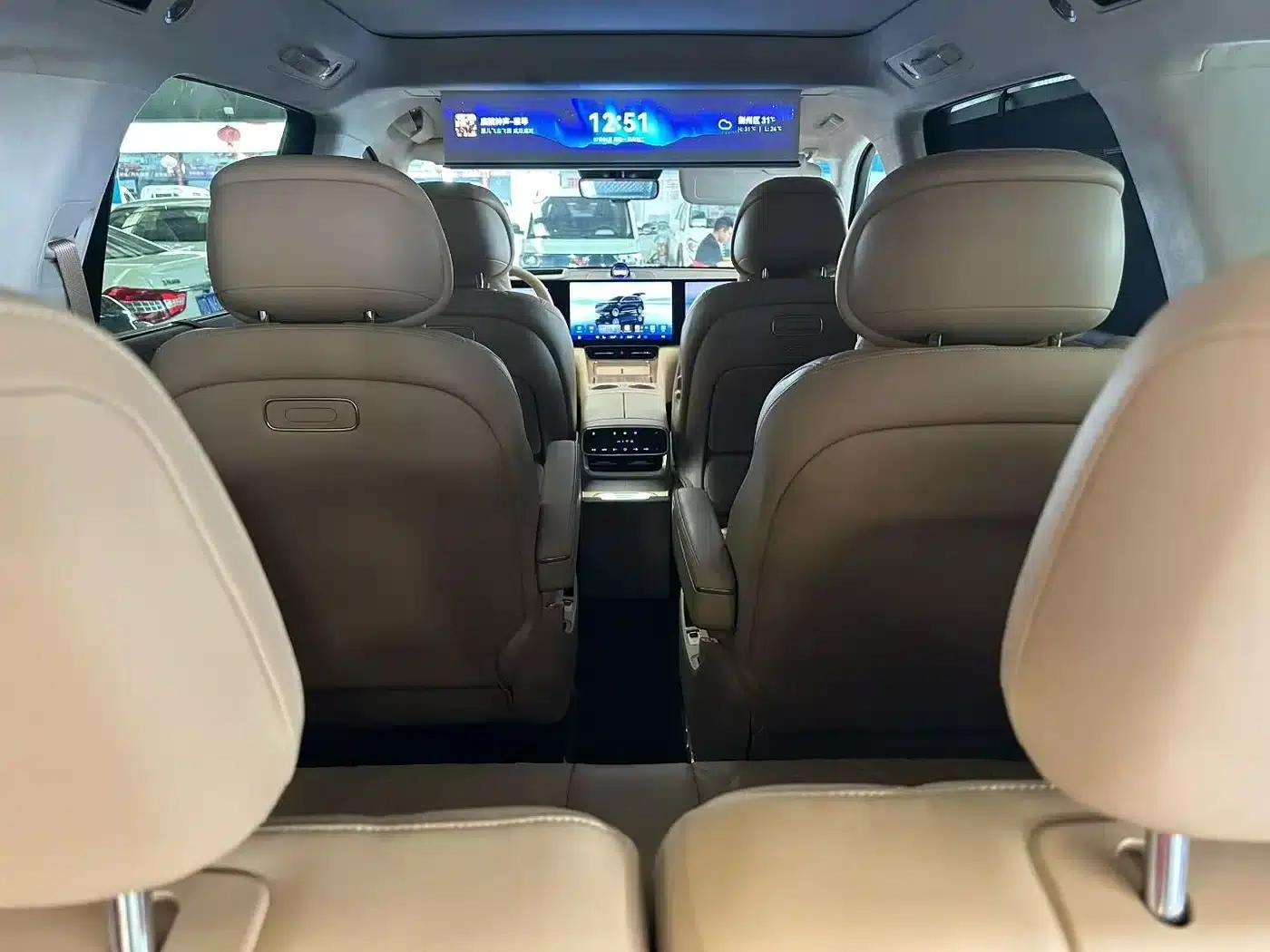 Wenjie M8 2025 Range Extended Ultra Edition 53.4kWh 6-Seat Version (192-line LiDAR) — миниатюра 6