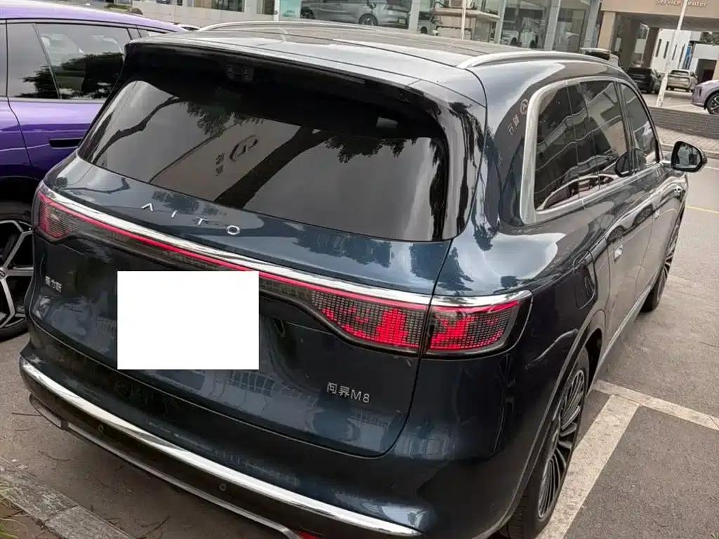 Wenjie M8 2025 Extended Range Ultra Edition 53.4kWh 5-Seat Version (192-line LiDAR) — миниатюра 2