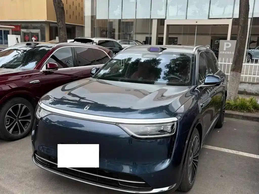 Wenjie M8 2025 Extended Range Ultra Edition 53.4kWh 5-Seat Version (192-line LiDAR) — миниатюра 1