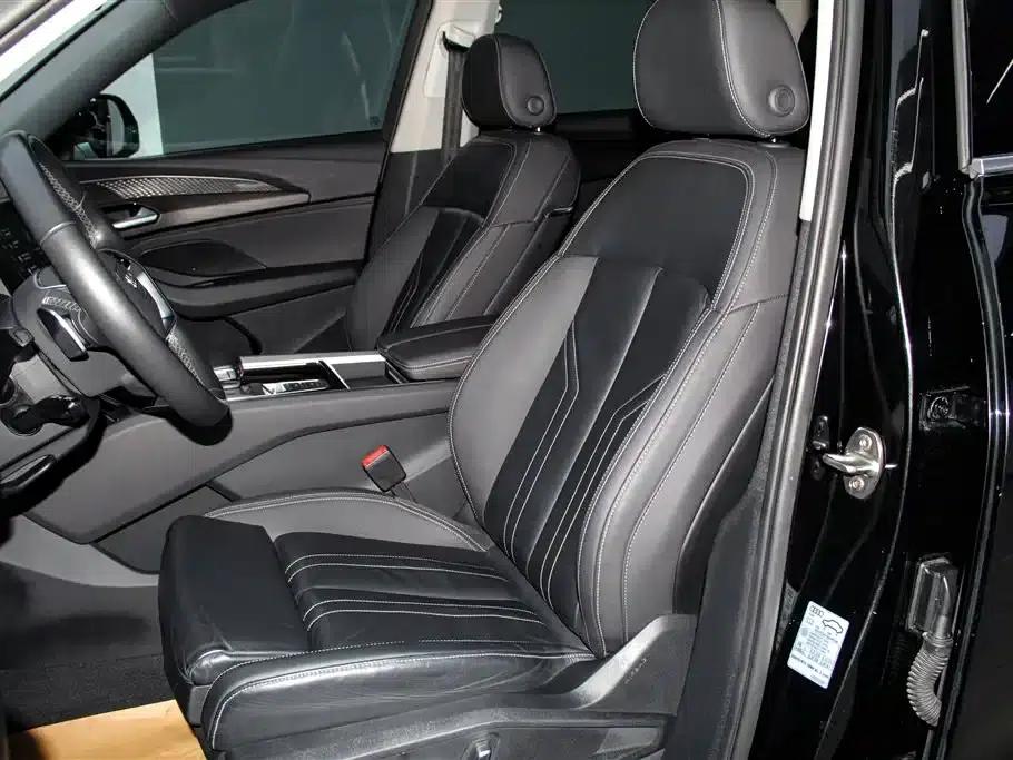 Audi Q6 2024 40 TFSI quattro Cloud View Edition, Feathered Forest Package, 7-seater — миниатюра 17