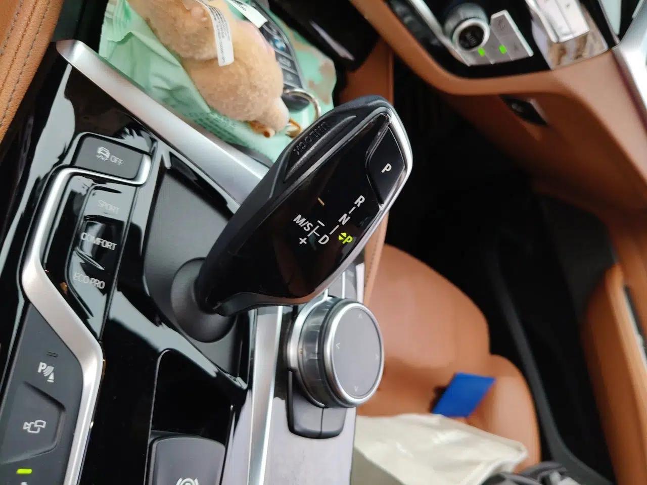 BMW 6 Series GT 2019 630i M Sport Package — миниатюра 13