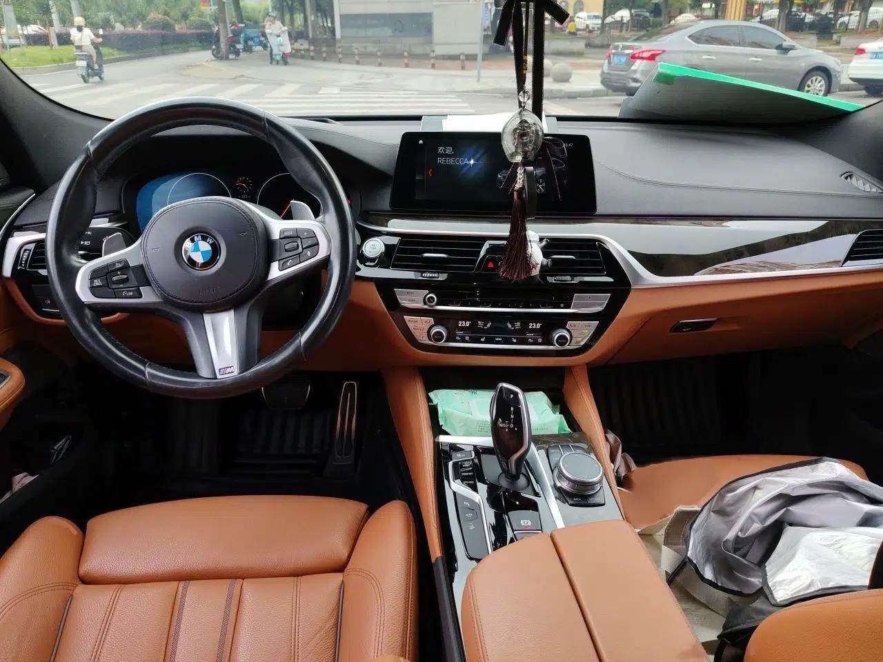 BMW 6 Series GT 2019 630i M Sport Package — миниатюра 18