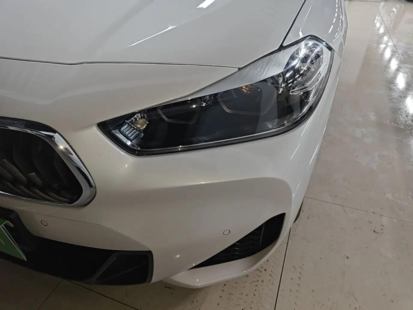 BMW X2 2022 sDrive25i M Sport Package — миниатюра 8