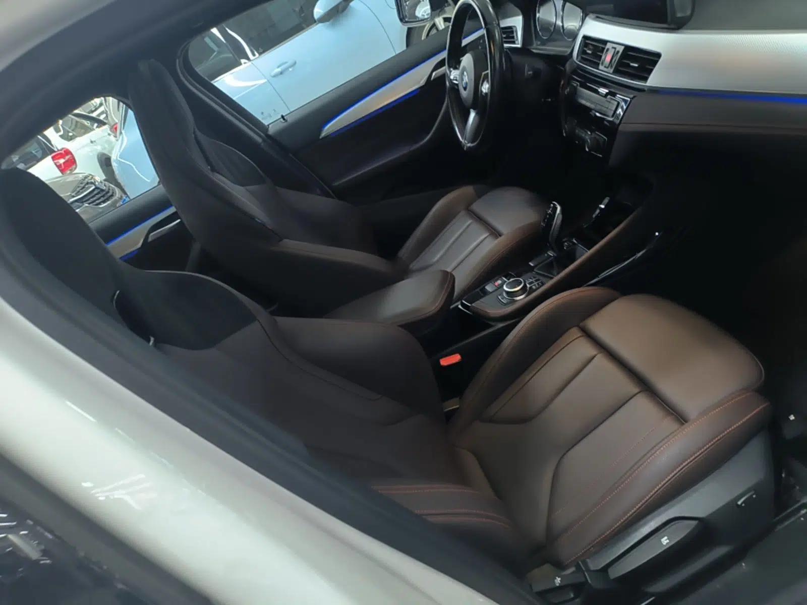 BMW X2 2021 Restyled sDrive25i Midnight Edition — миниатюра 19