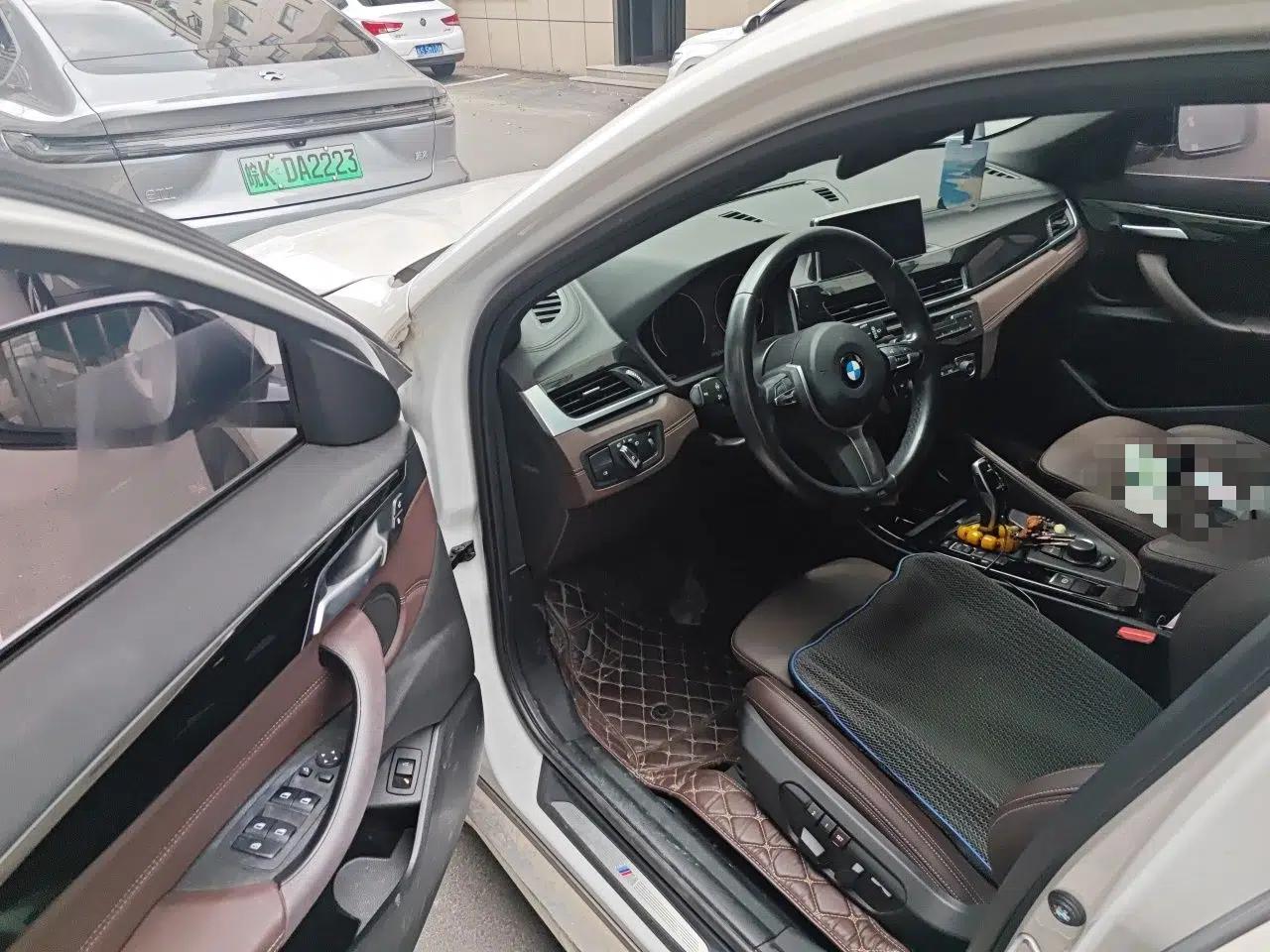 BMW X2 2020 sDrive25i Leading Model M Sport Package — миниатюра 16